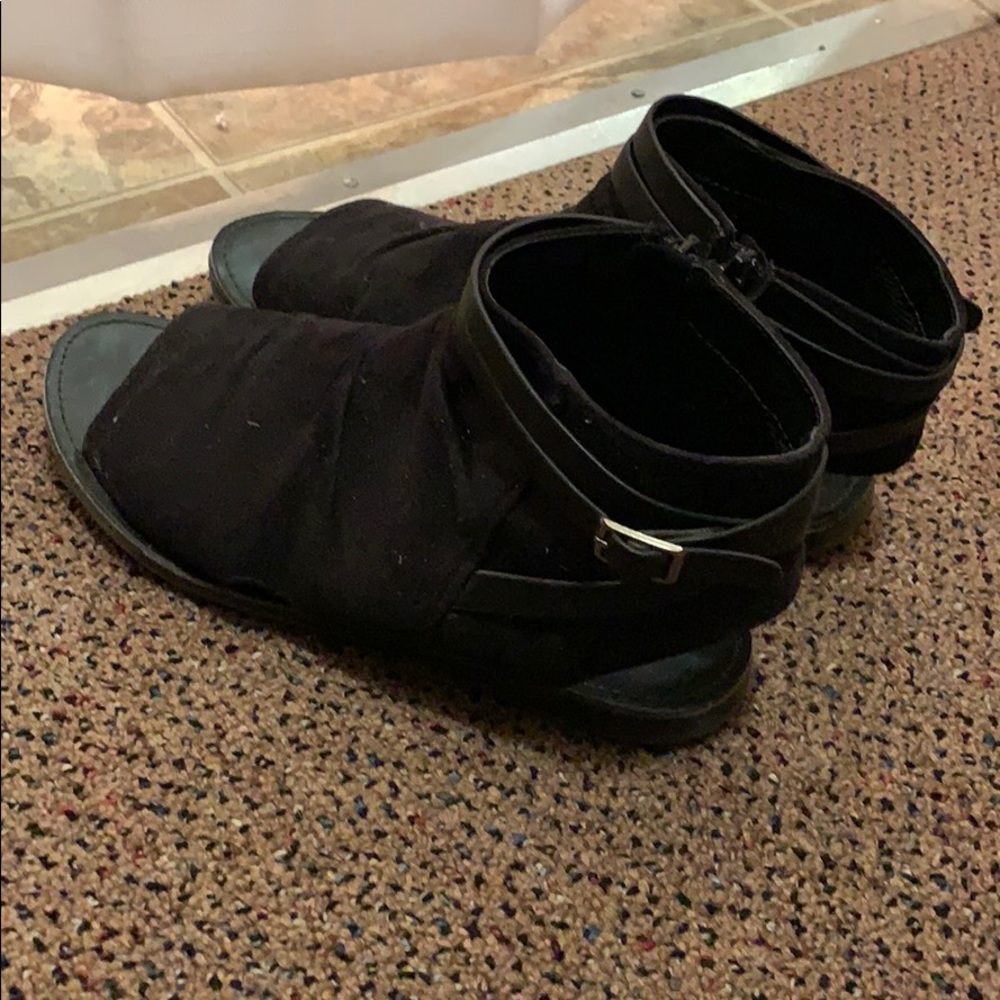 Open Toe/Heel Sandals